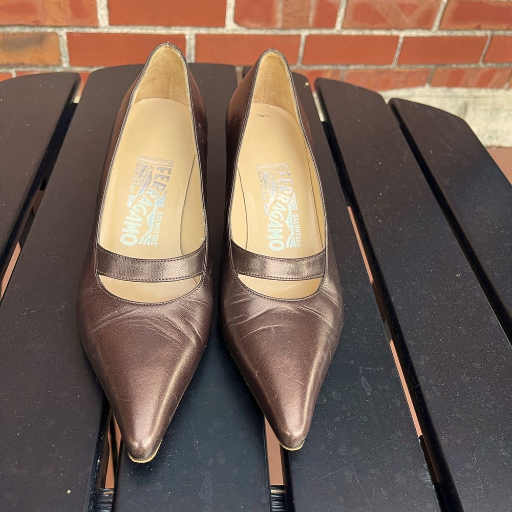 Salvatore Ferragamo Taupe Pointy Kitten Heel Shoes - Womens Size 6.5